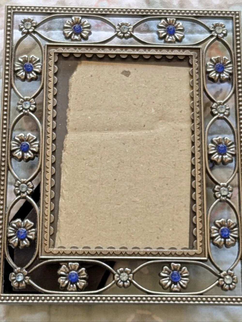 N/A decorative silver